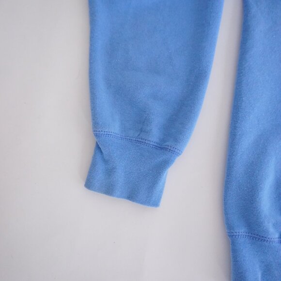 Hanes Nano Blue Cat Eye Embroidered Sweatshirt Cozy 90's Cabincore Sweater M - Picture 11 of 12